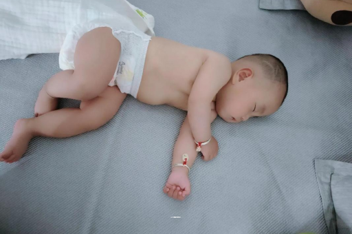 盘锦几个月宝宝会抬头